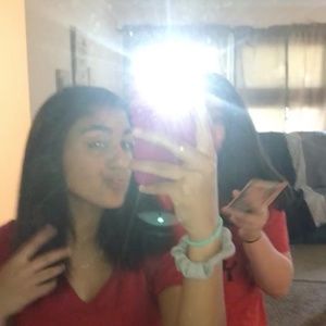 Meet your Posher, Olivia